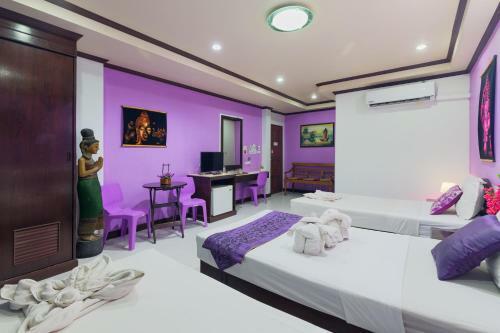 Posada Grand Orchid Inn
