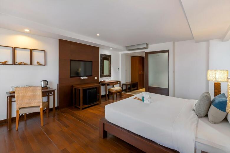 Hotel Baan Laimai Beach Resort
