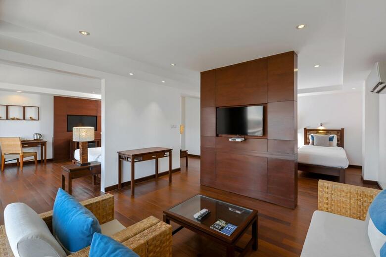 Hotel Baan Laimai Beach Resort