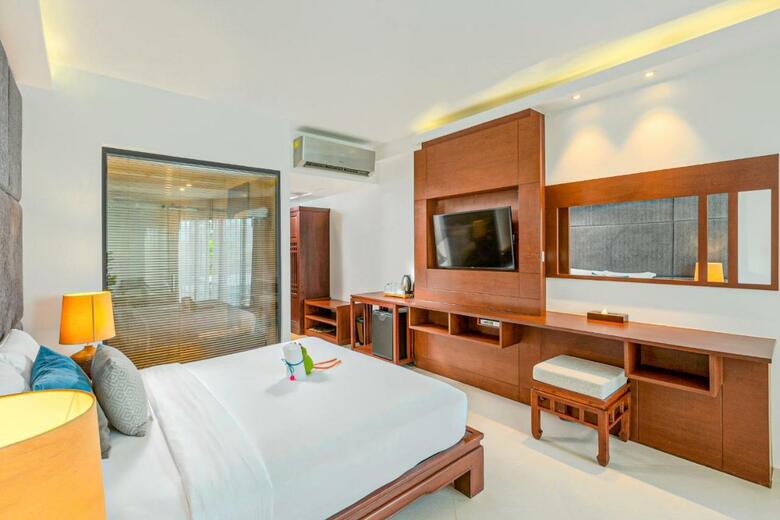 Hotel Baan Laimai Beach Resort