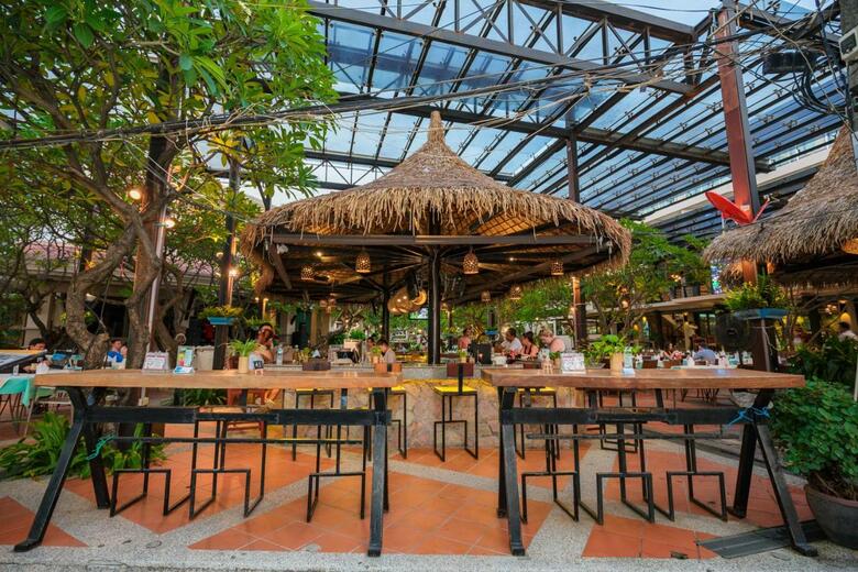 Hotel Baan Laimai Beach Resort