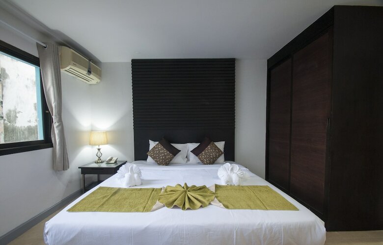 Hostal Sino House Patong