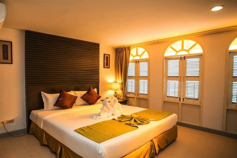Hostal Sino House Patong