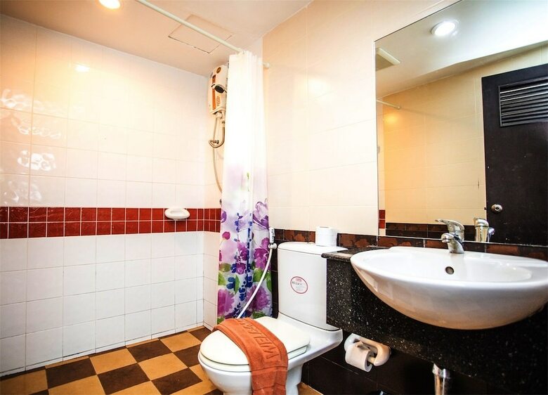 Hostal Sino House Patong