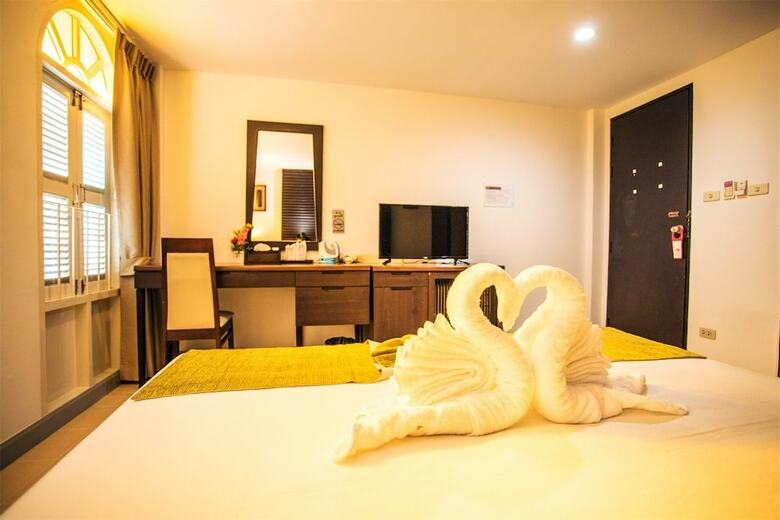 Hostal Sino House Patong