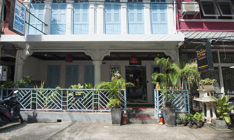 Hostal Sino House Patong