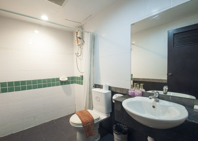 Hostal Sino House Patong