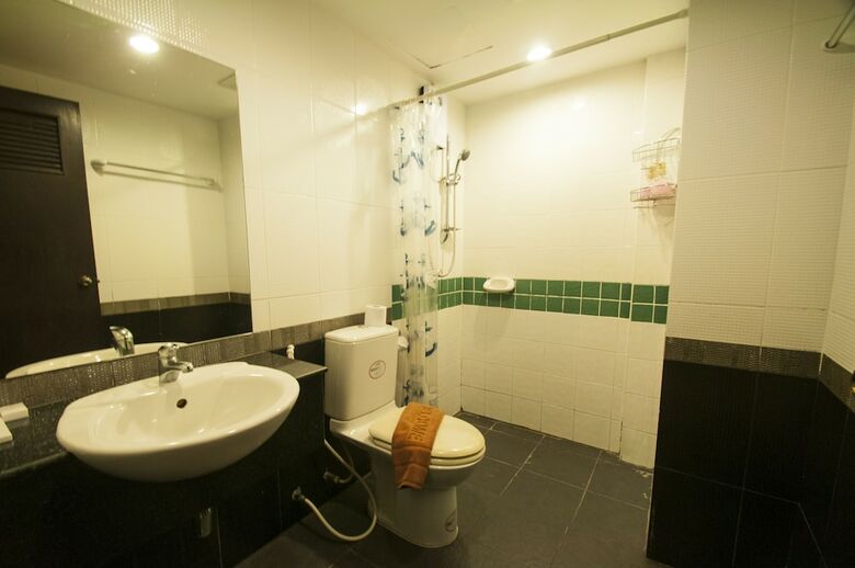Hostal Sino House Patong