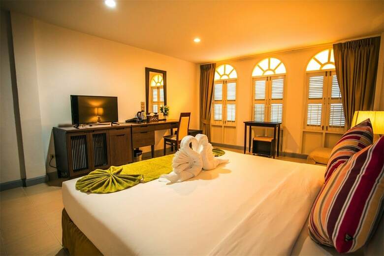 Hostal Sino House Patong
