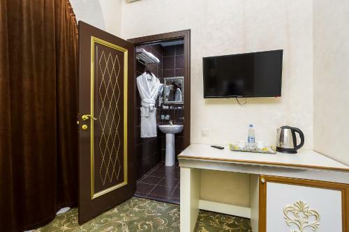 Hotel Empire