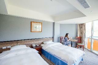 Pacific Hot Spring Hotel, Green Bay