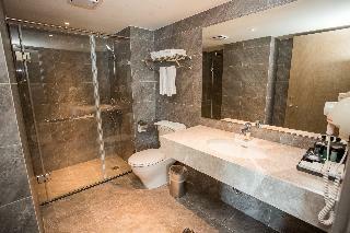 Pacific Hot Spring Hotel, Green Bay