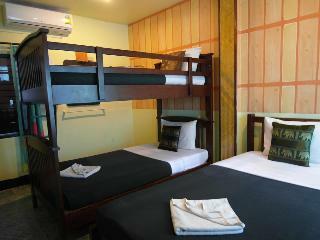 Hotel Aonang Grand Inn Hostel