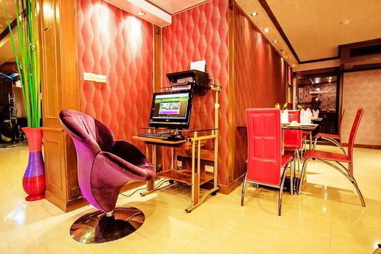 Hotel Paradise Sukhumvit