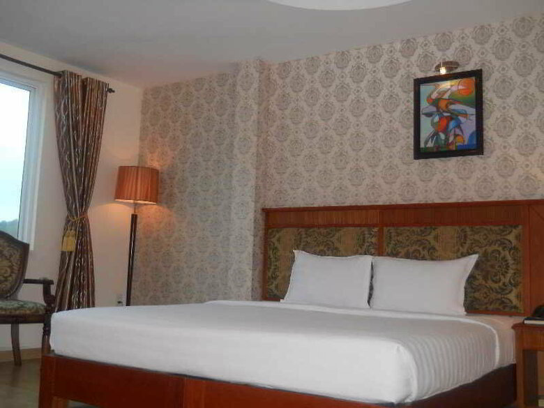Blue Diamond Hotel