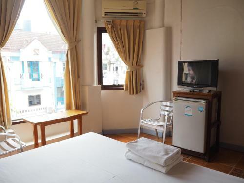 Hostal Relax Guesthouse