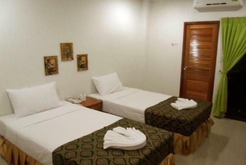 Hostal G&b Guesthouse