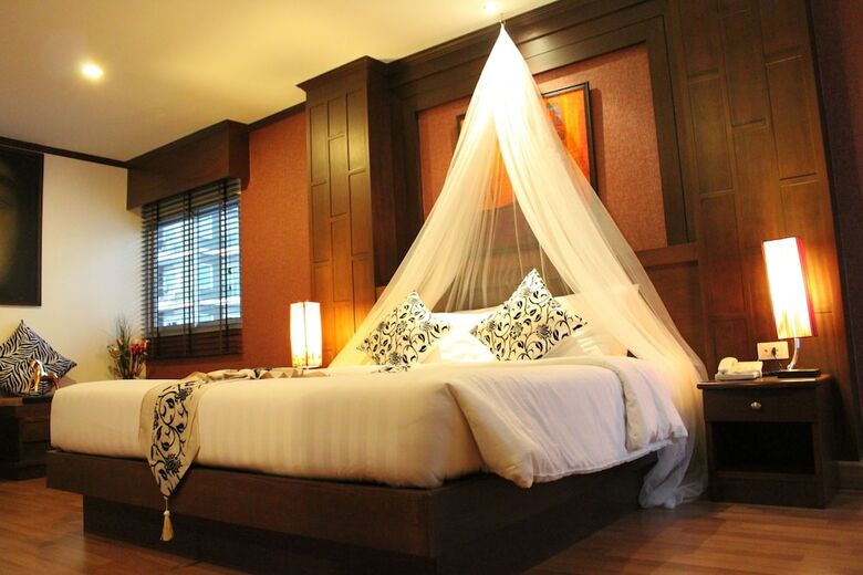 Hemingway's Hotel