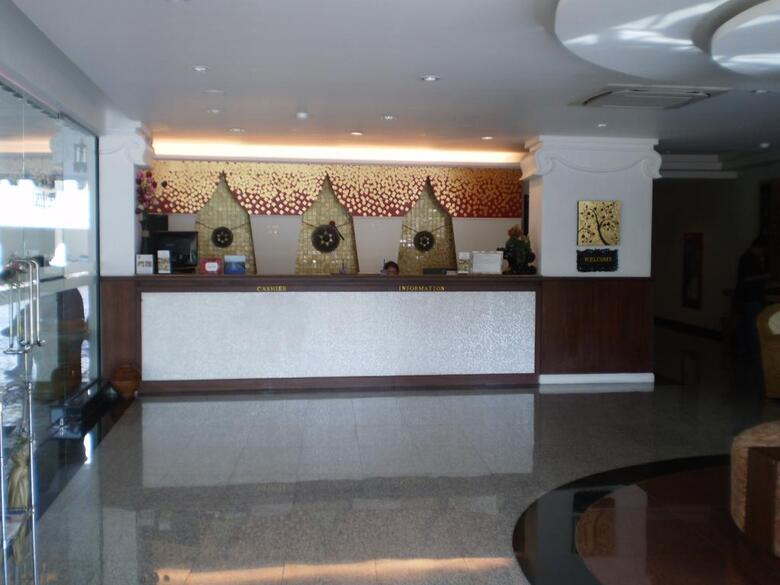 Wangburapa Grand Hotel
