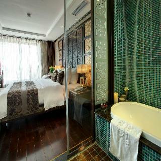 Golden Lotus Luxury Hotel