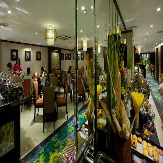 Golden Lotus Luxury Hotel