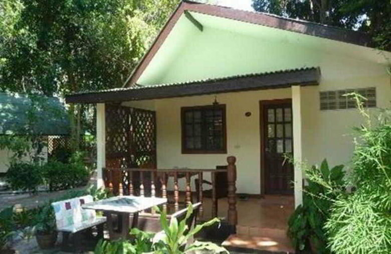 Hotel Harry's Bungalow & Restaurant