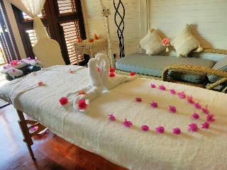 Tamarind Beach Hotel & Yacht Club
