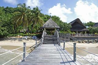 Tamarind Beach Hotel & Yacht Club