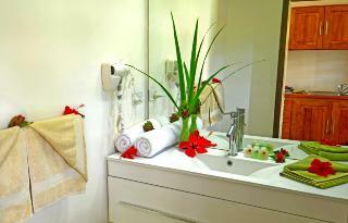 Hotel Tropicana Lagoon Resort