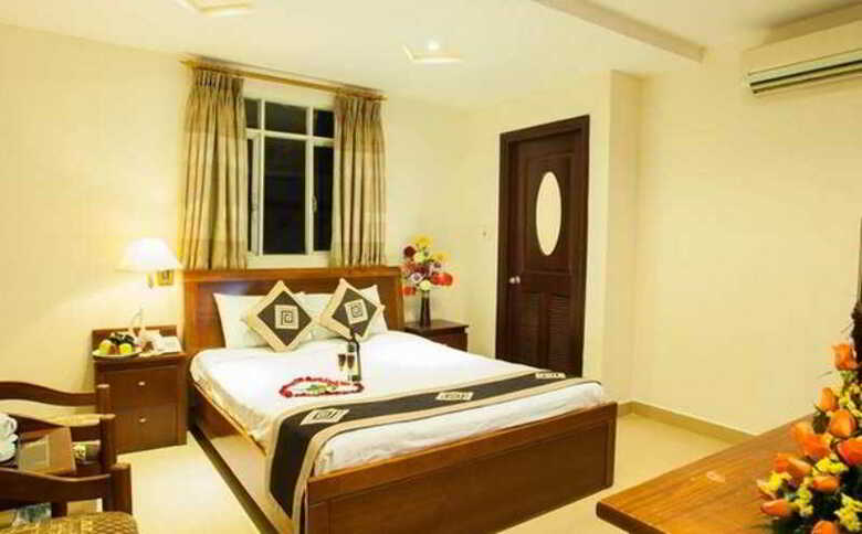 Eden Garden Hotel