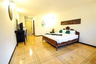 Hotel Luckswan Resort