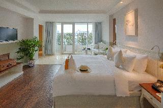 Silverland Charner Hotel
