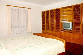Hotel Saigon Village