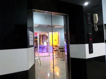 Nailons Hotel