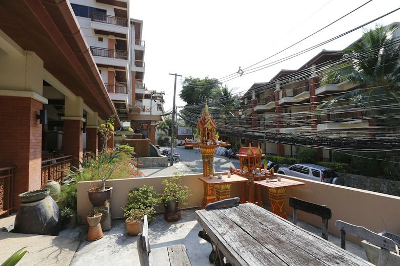 Sun Hill Hotel