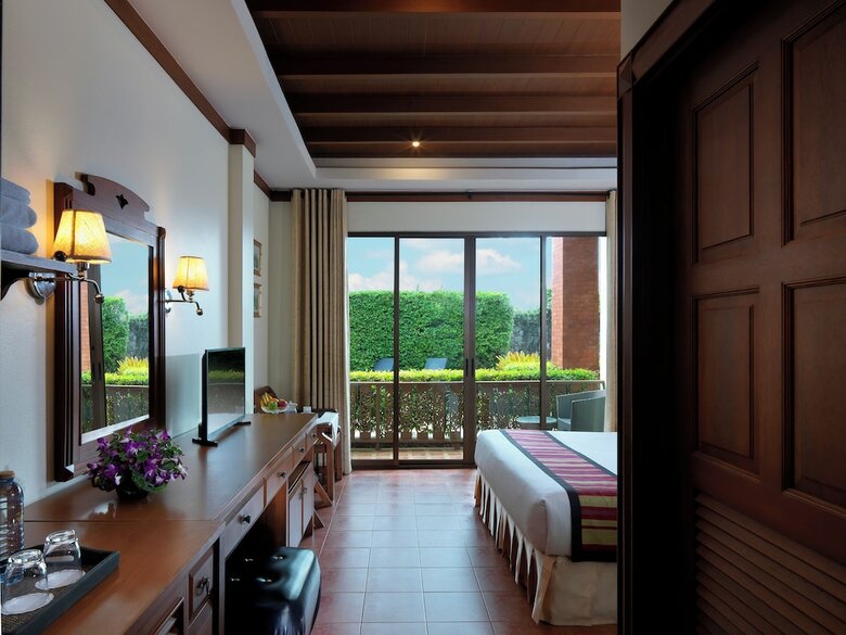 Sun Hill Hotel