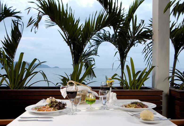 Hotel Sunset Beach Resort
