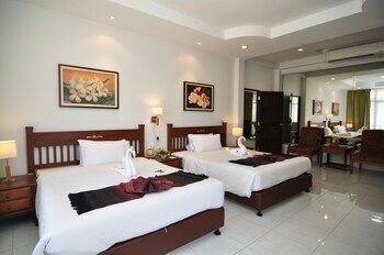 Hyton Leelavadee Hotel
