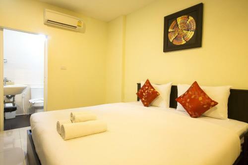 Hotel The Elegant Patong