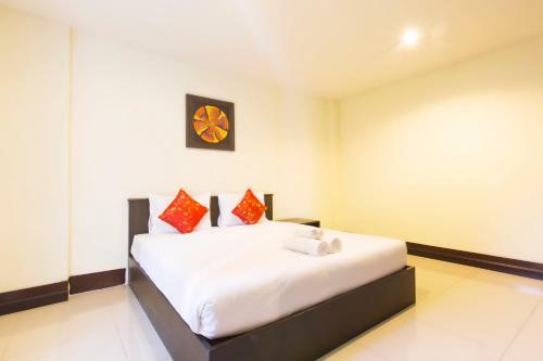 Hotel The Elegant Patong