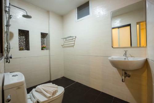 Hotel The Elegant Patong