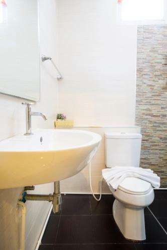 Hotel The Elegant Patong