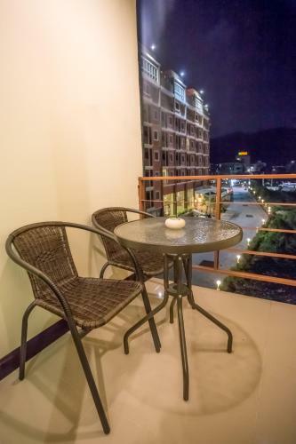Hotel The Elegant Patong