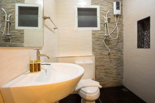 Hotel The Elegant Patong