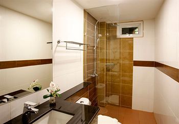 Hotel Orchid Resortel