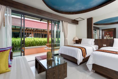 Dolphin Hotel Phuket