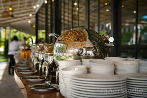 Dolphin Hotel Phuket