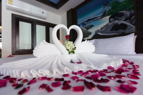 Dolphin Hotel Phuket
