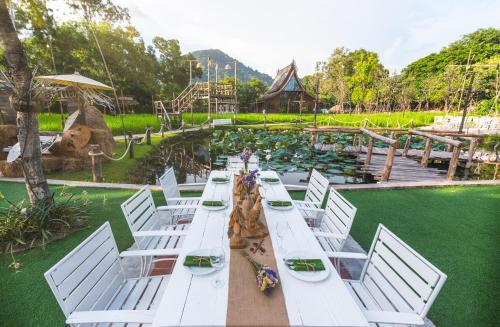 Dolphin Hotel Phuket