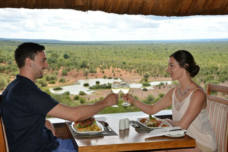 Hotel Victoria Falls Safari Lodge